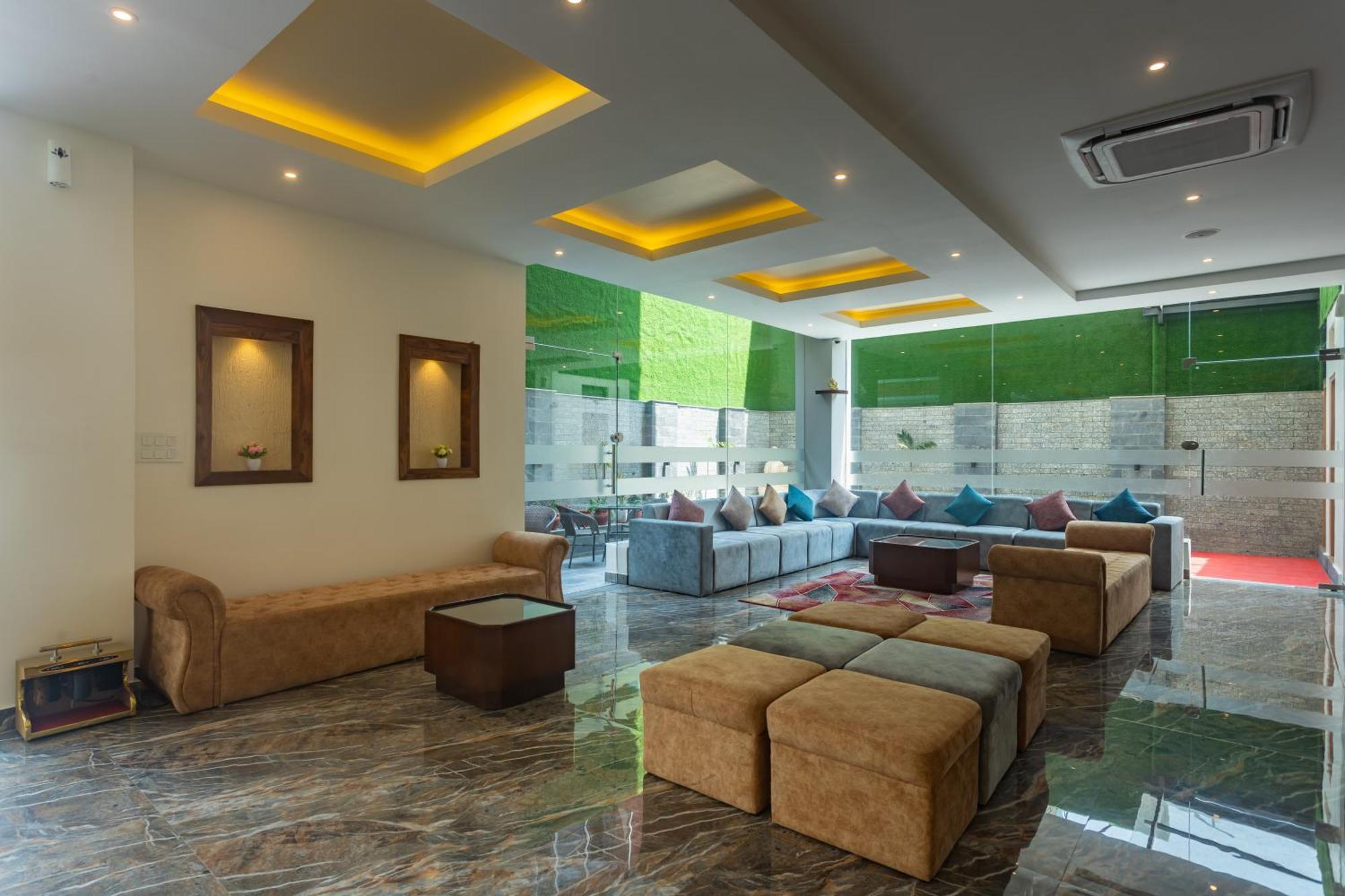 Hotel Crystal Pashupati Kathmandu Exteriör bild