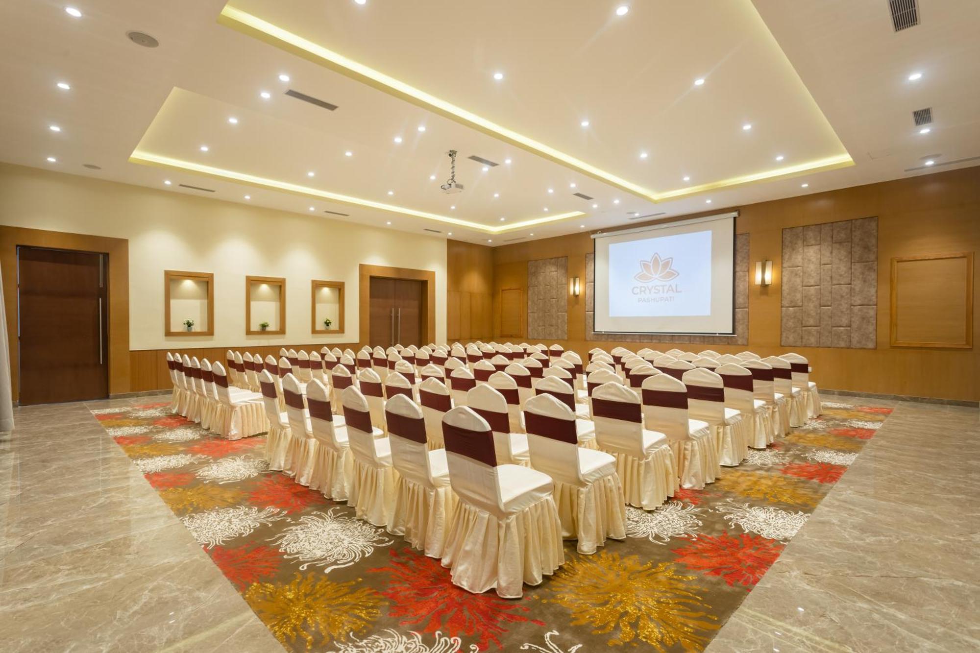 Hotel Crystal Pashupati Kathmandu Exteriör bild