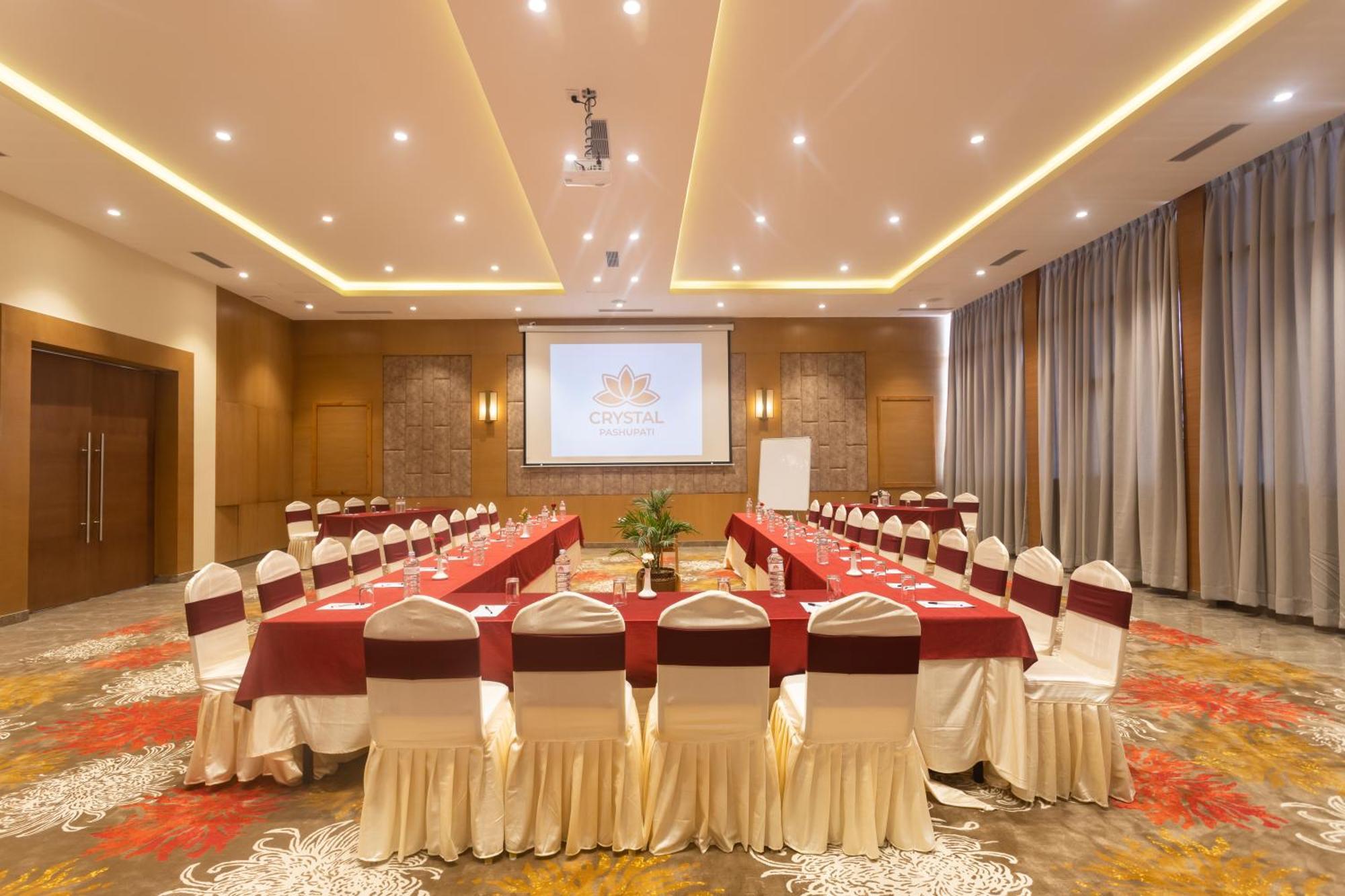 Hotel Crystal Pashupati Kathmandu Exteriör bild