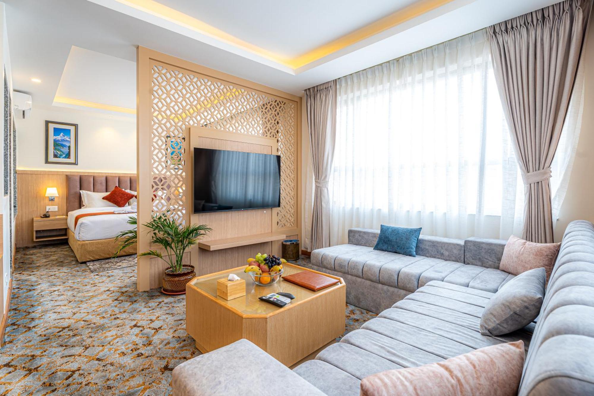 Hotel Crystal Pashupati Kathmandu Exteriör bild