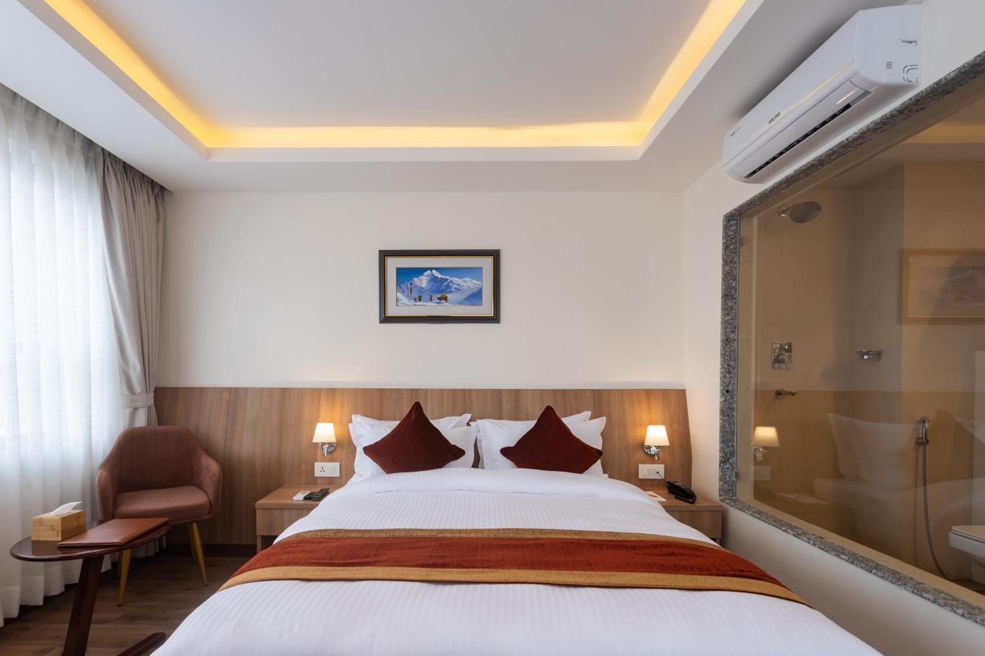 Hotel Crystal Pashupati Kathmandu Exteriör bild