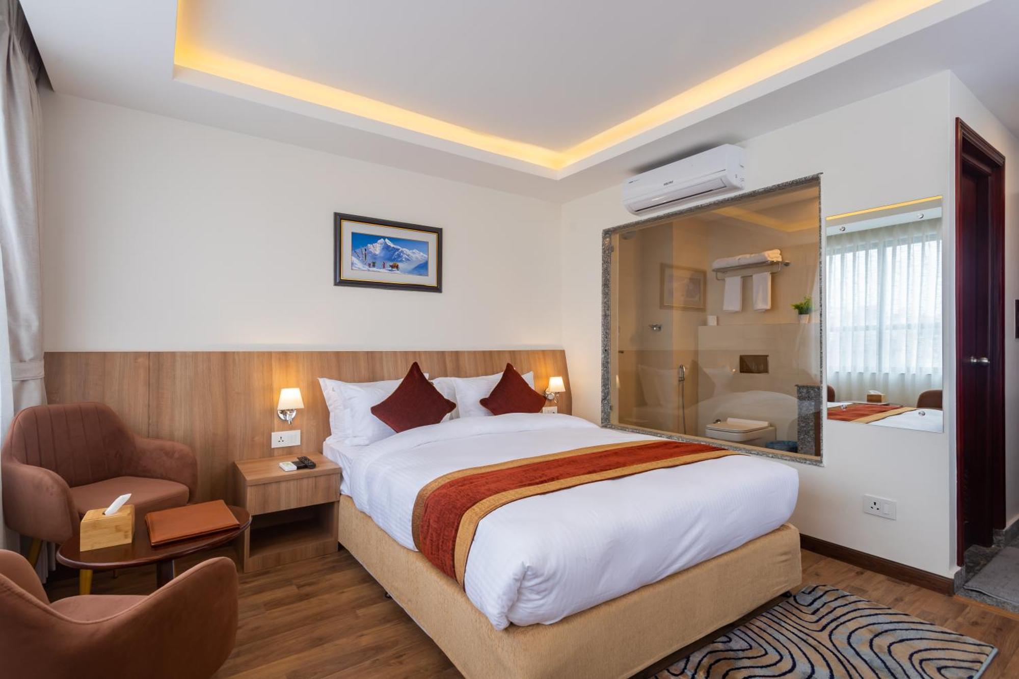Hotel Crystal Pashupati Kathmandu Exteriör bild