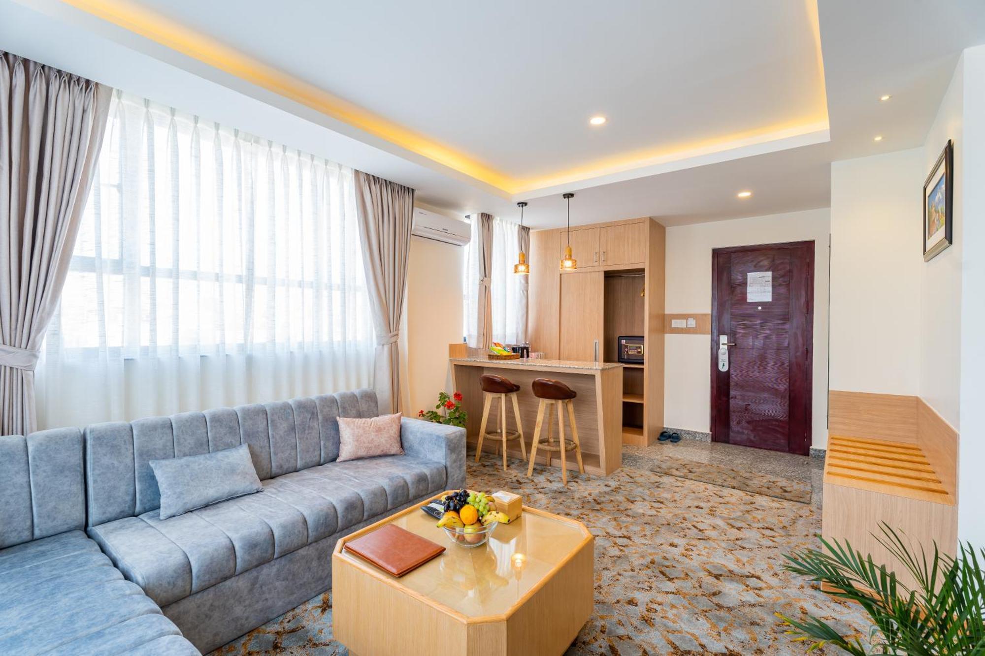 Hotel Crystal Pashupati Kathmandu Exteriör bild